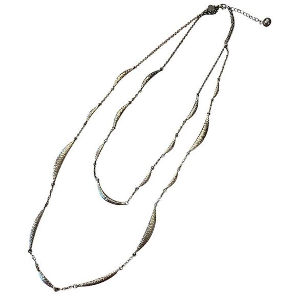 Vtg 00s Liz Claiborne 2 Strand Long Necklace Gold Curved Abstract Hammered Metal - Picture 1 of 5